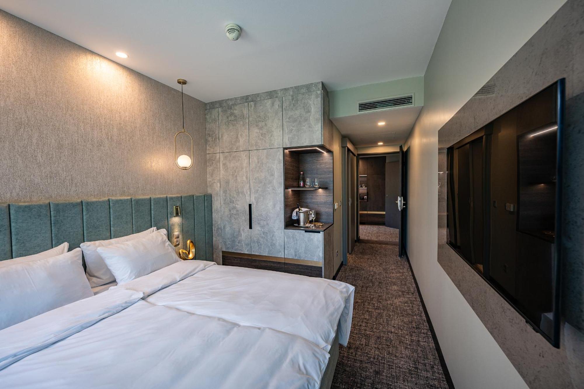 Hotel Azur Premium Siófok Exterior foto